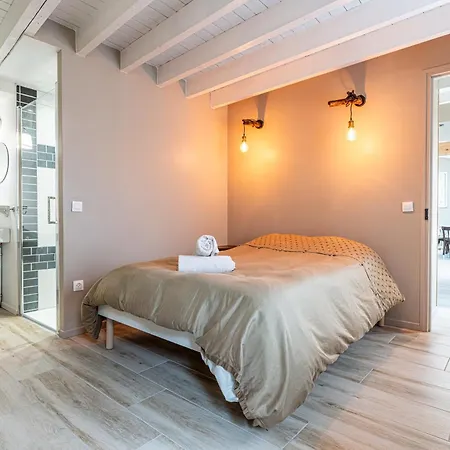 Marie Therese - 300 M De La Tatil Evi *